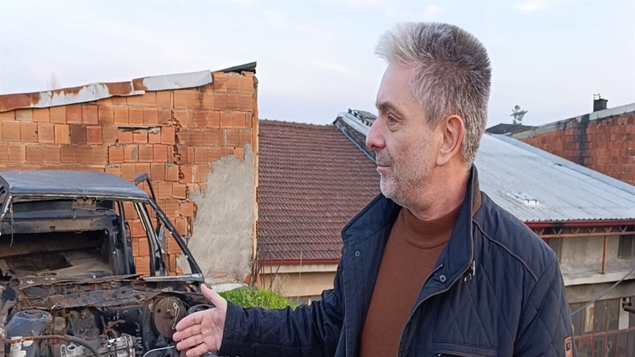 Çatıya bırakılan araç 20 yıl sonra bulundu