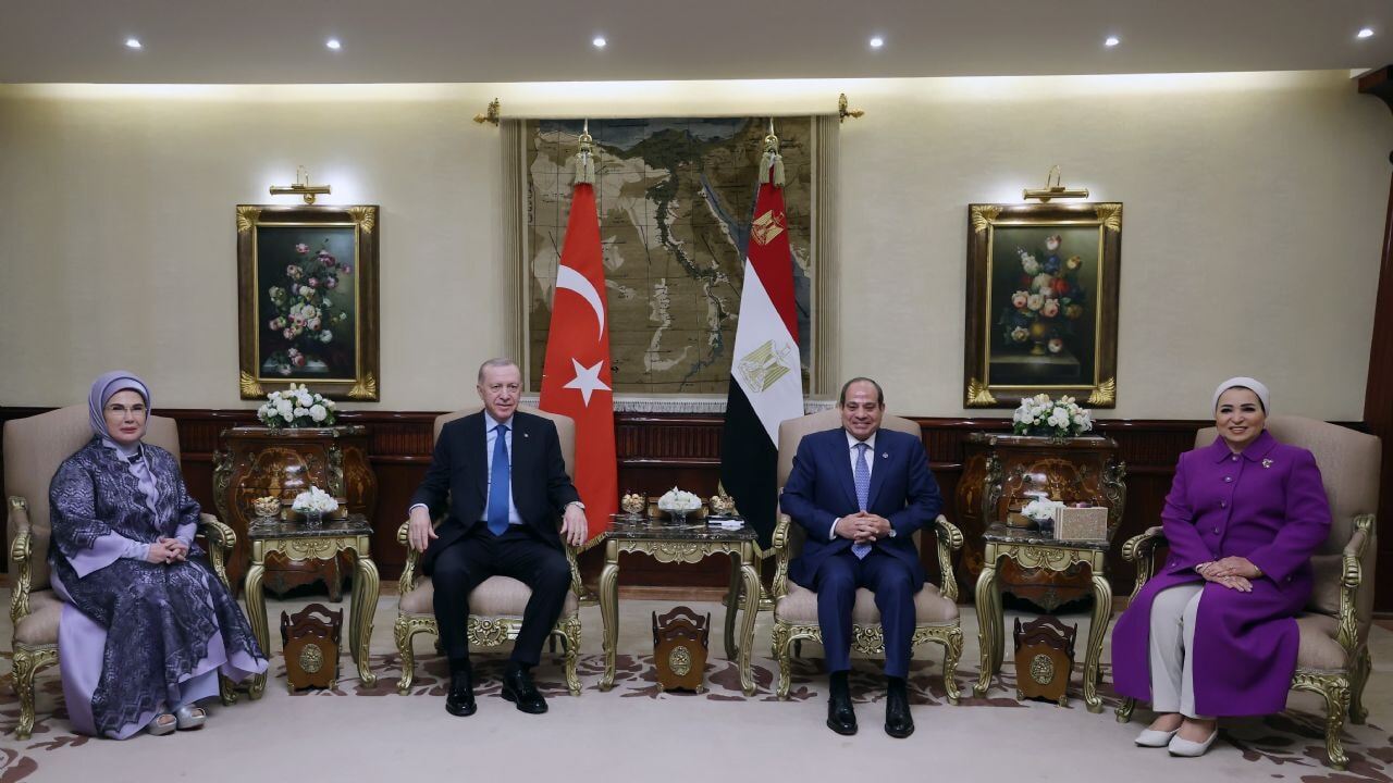 Cumhurbaşkanı Erdoğan Mısır temaslarına başladı   