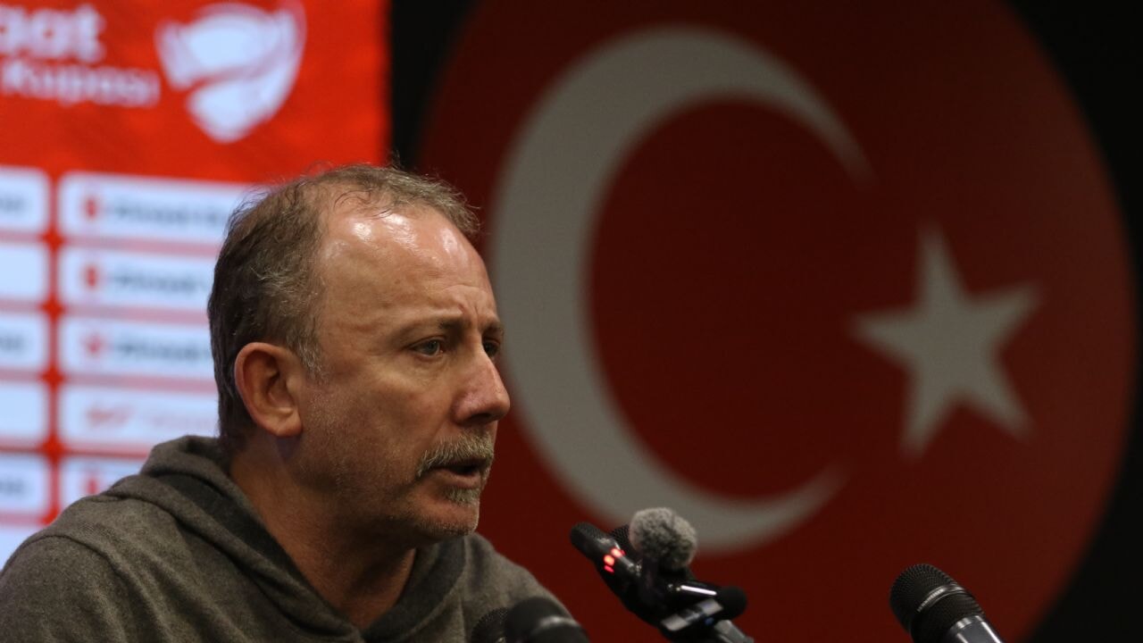 Sergen Yalçın: 'Önemi var mı, maç 1-1 bitmiş...'