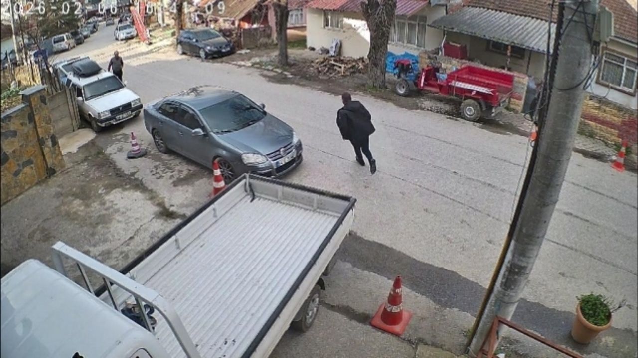 Emekli polisin 2 kişiyi öldürdükten sonra kaçtığı anların görüntüleri