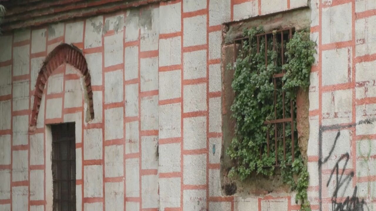 Fatih'teki tarihi Tur-i Sina Manastırı harabeye döndü