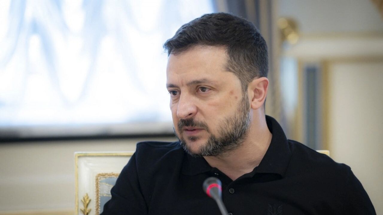 Zelenskiy'den seçim şartı