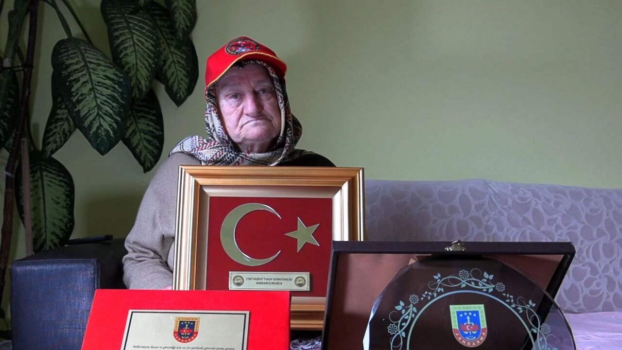 TSK'dan 'Hamide anne'ye vefa plaketi