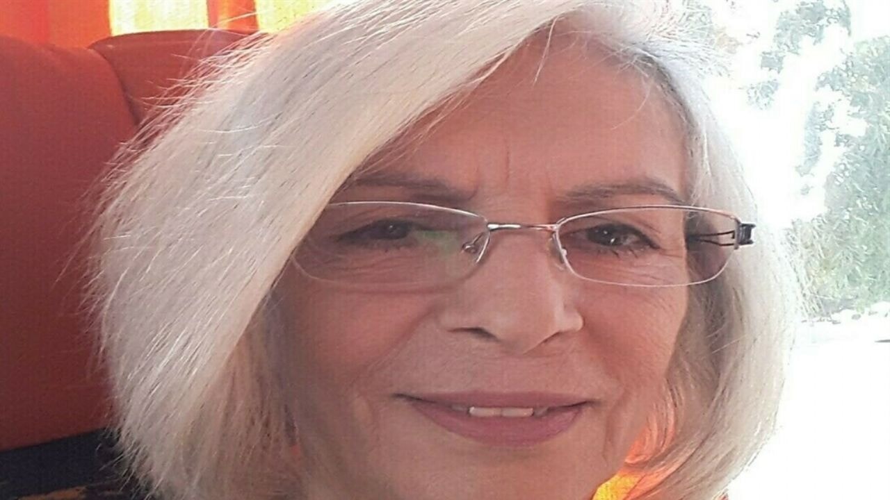 Eşini uykusunda öldürdü!