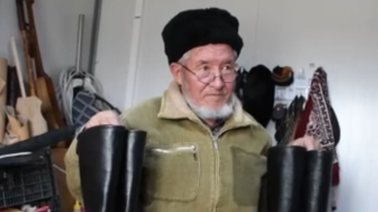 Ata mesleği zamana direniyor: Kırgızların El sanatı burada yok olmak üzere