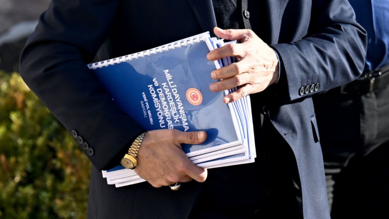 Milli Dayanışma, Kardeşlik ve Demokrasi Komisyonu rapor için toplanıyor