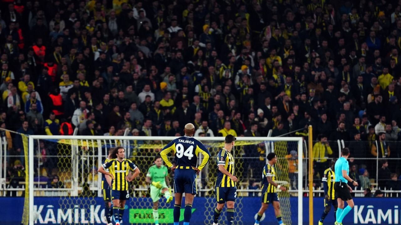 Fenerbahçe: 0 - Nottingham Forest: 2 İlk yarıdan notlar…