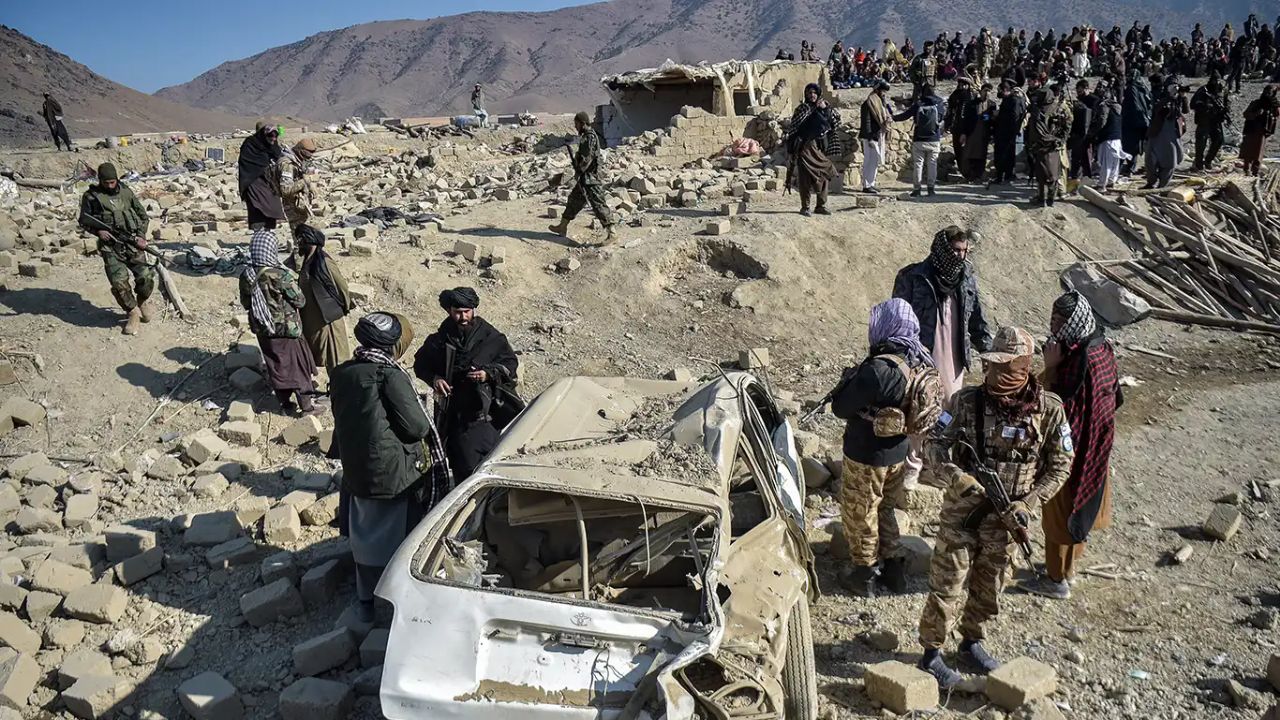 Pakistan ile Afganistan arasındaki gerginlik bitmiyor: 25 kişi öldü