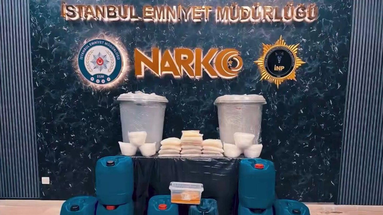 Zehir tacirlerine göz açtırılmıyor: 958 kilogram uyuşturucu madde ele geçirildi