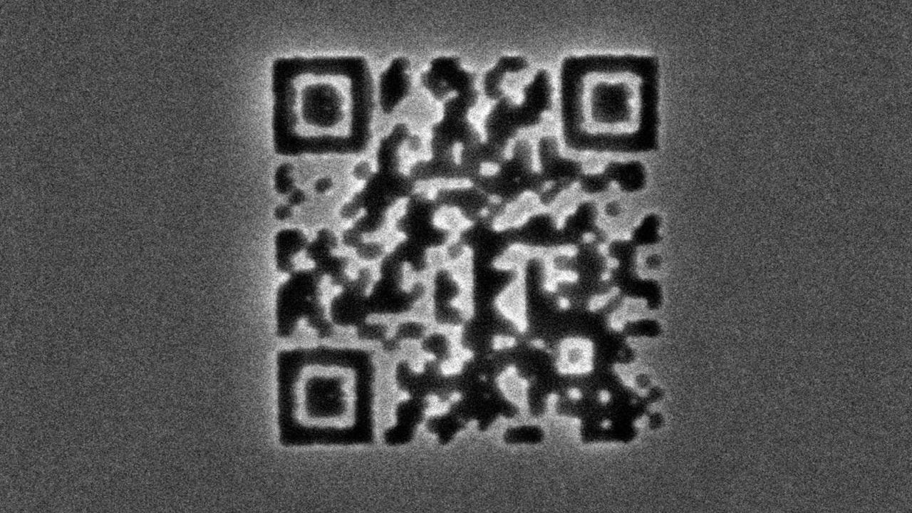 'Görünmez' başarı: Dünyanın en küçük QR kodu