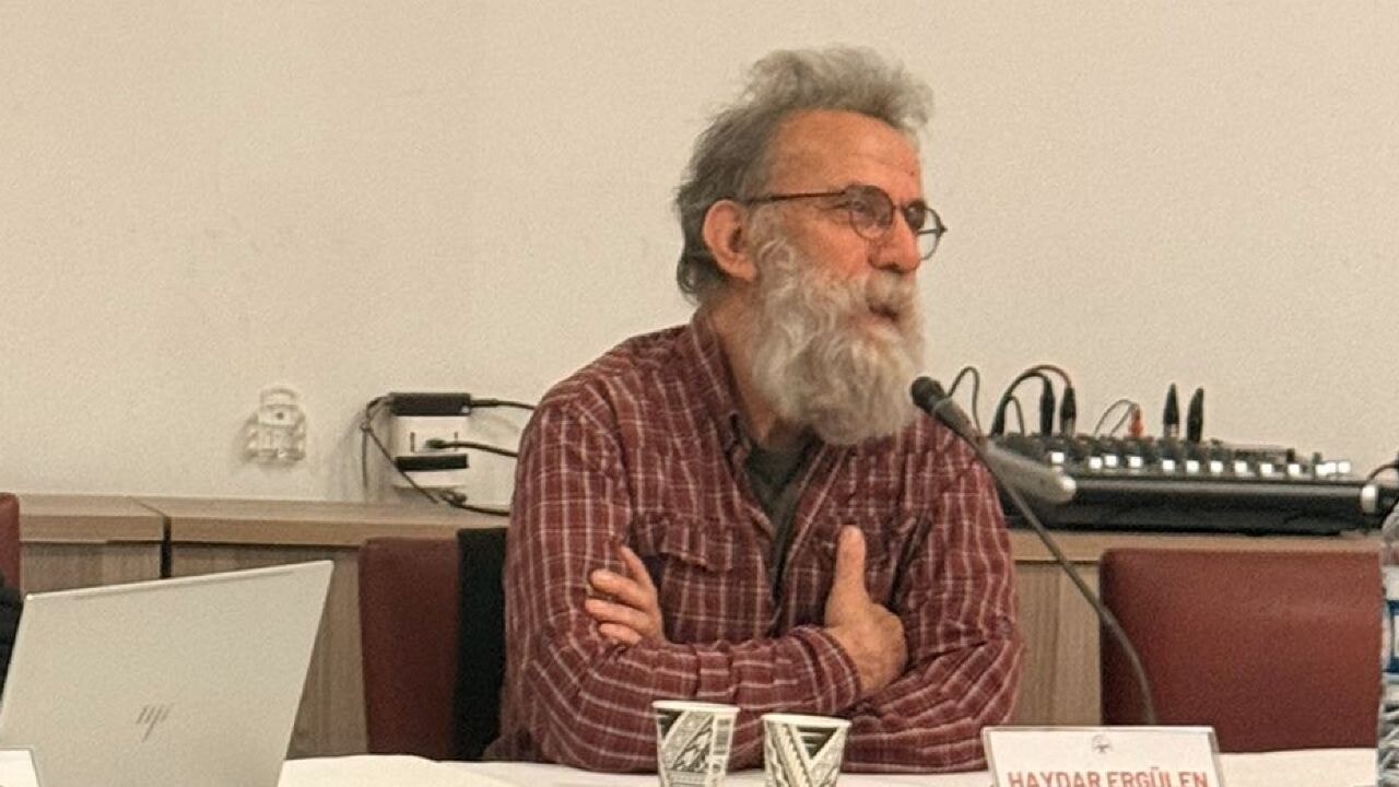 Haydar Ergülen'i davet eden liseye tepki