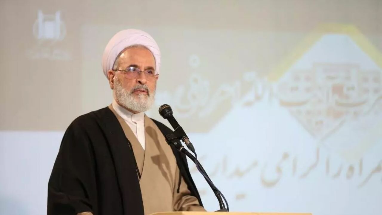 İran'ın dini önderi Hamaney'in yerine geçen isim belli oldu