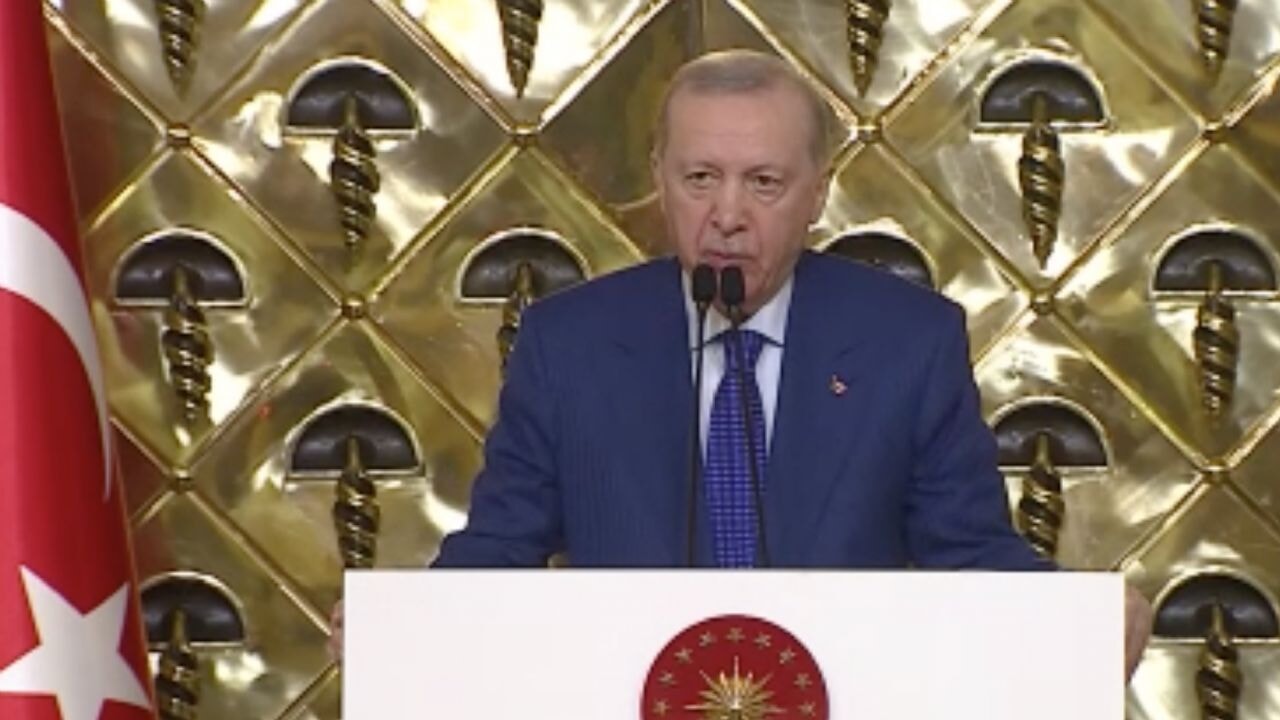 Cumhurbaşkanı Erdoğan: Dünya sistemi çatır çatır çatırdıyor