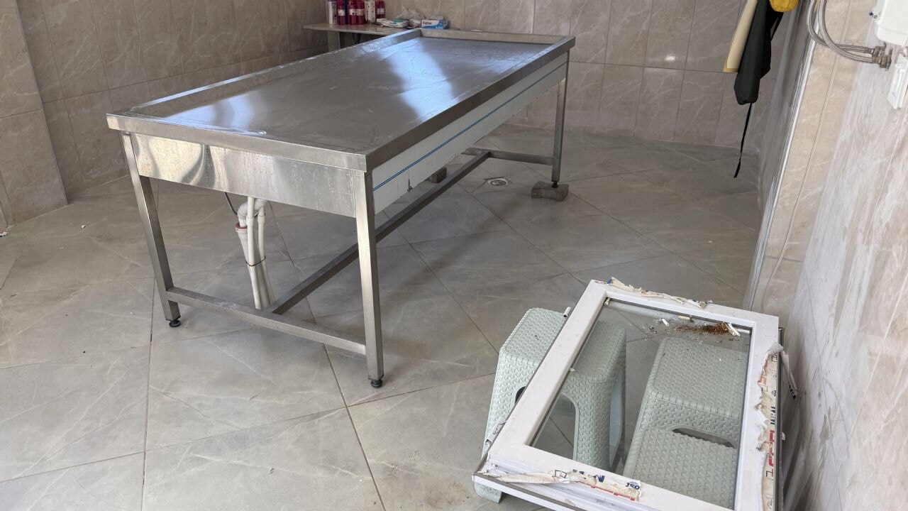 Gasilhaneden kefen çaldılar; 'Kefeni ne yapacaksın'