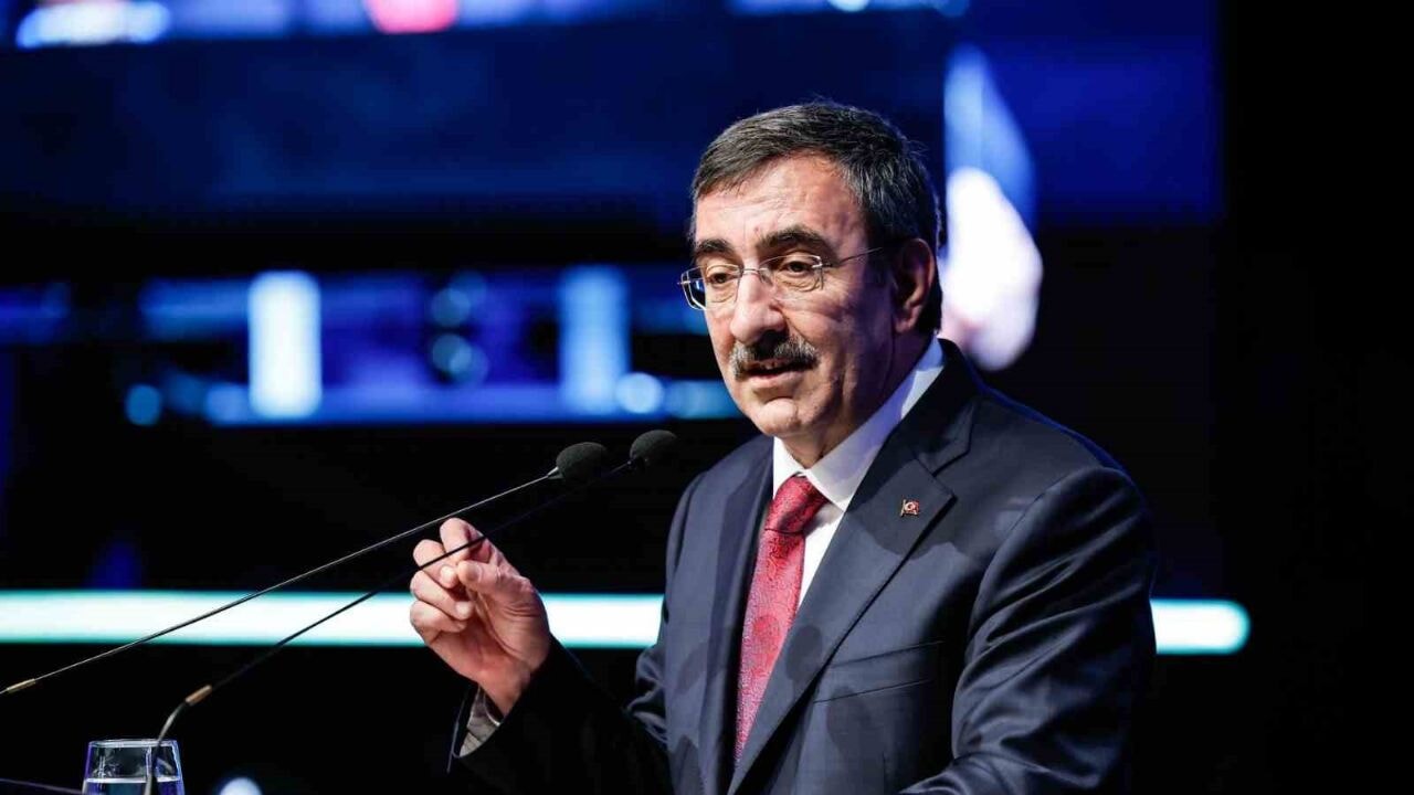 Türkiye'den Rum yönetimine sert tepki: 'Üçüncü ülkelere üs ayrıcalığı herkesi risk altına sokmuştur'