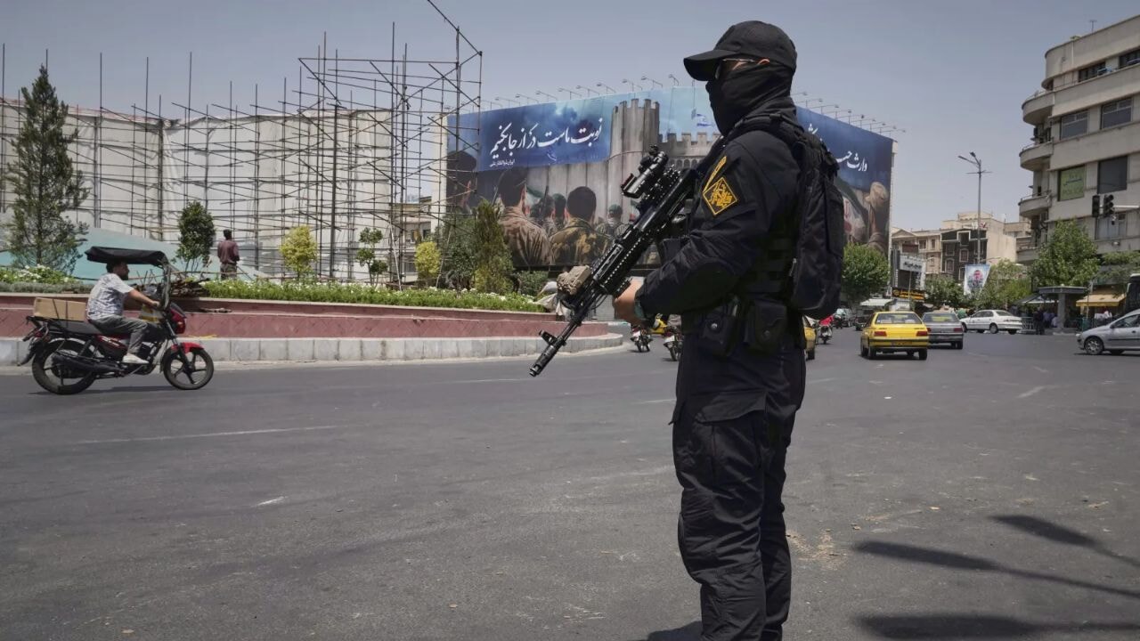 İran'da casusluktan 5 gözaltı