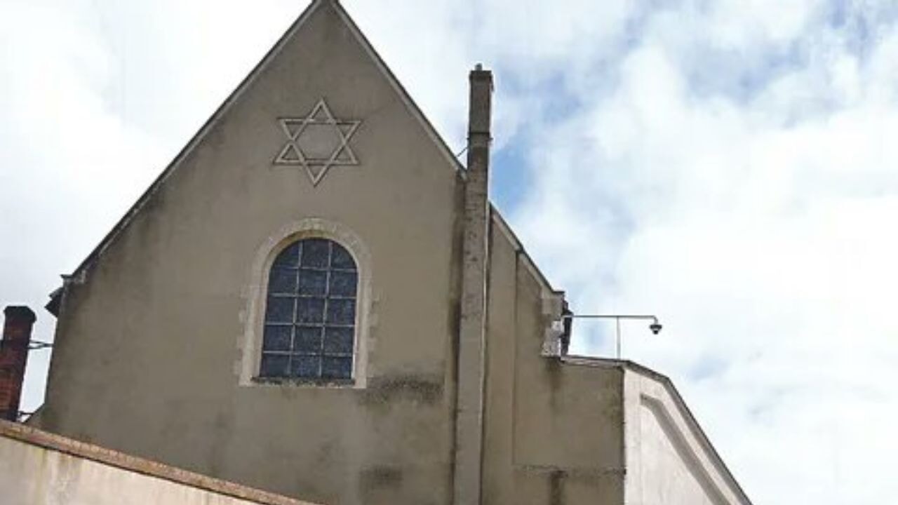 Belçika'da patlama: Sinagog hasar gördü