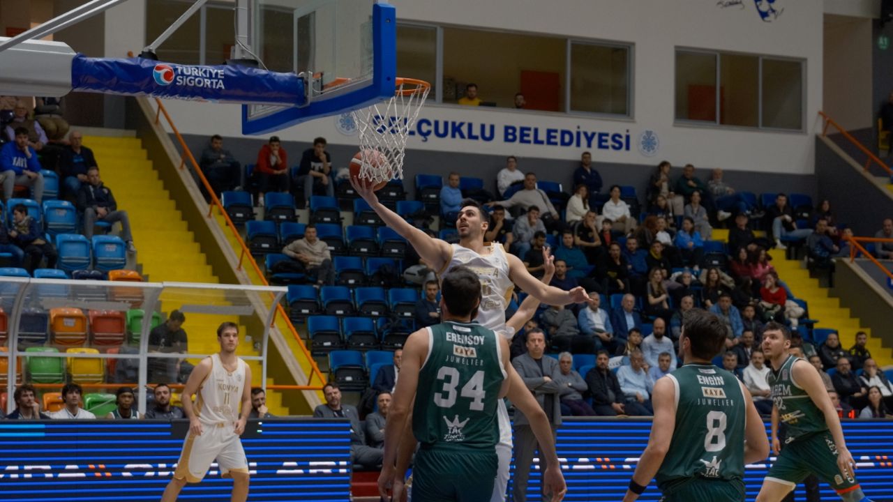 Büyükşehir Taraftarı Önünde Farka Koştu