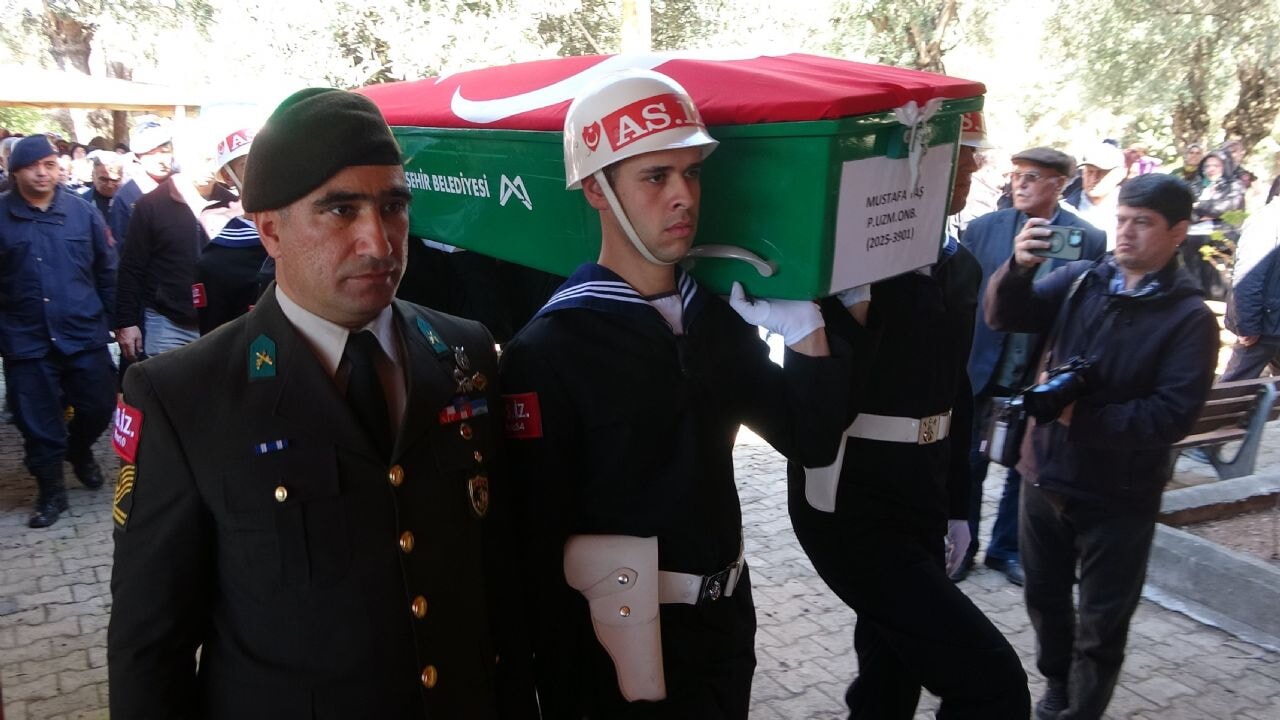 Uzman onbaşı son yolculuğuna uğurlandı