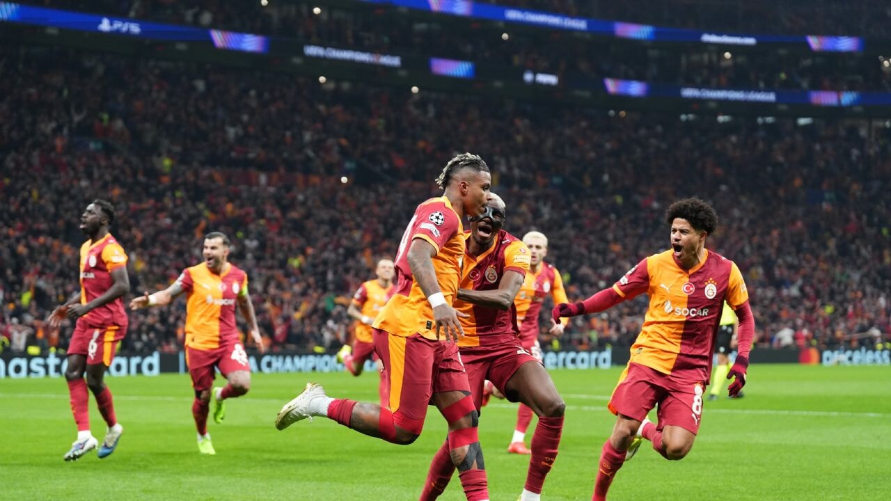 Galatasaray'dan Liverpool turuna tarihi prim!