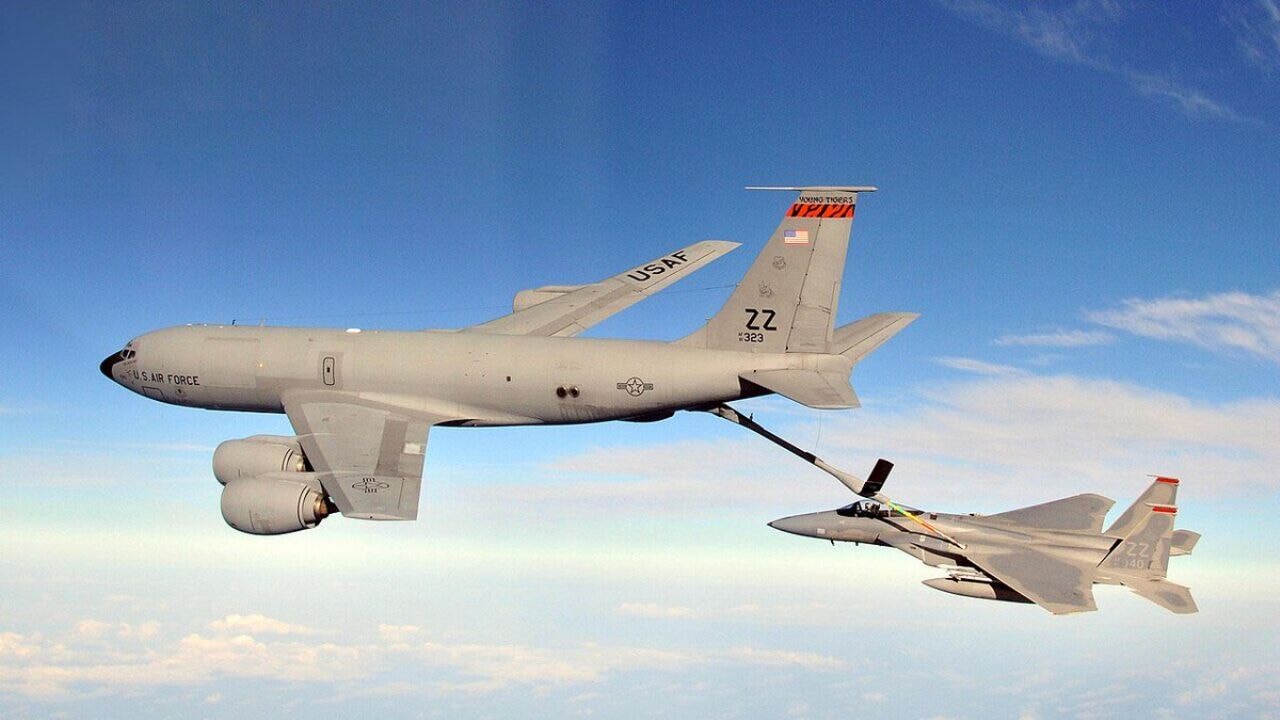 ABD'nin yakıt uçağı düştü!