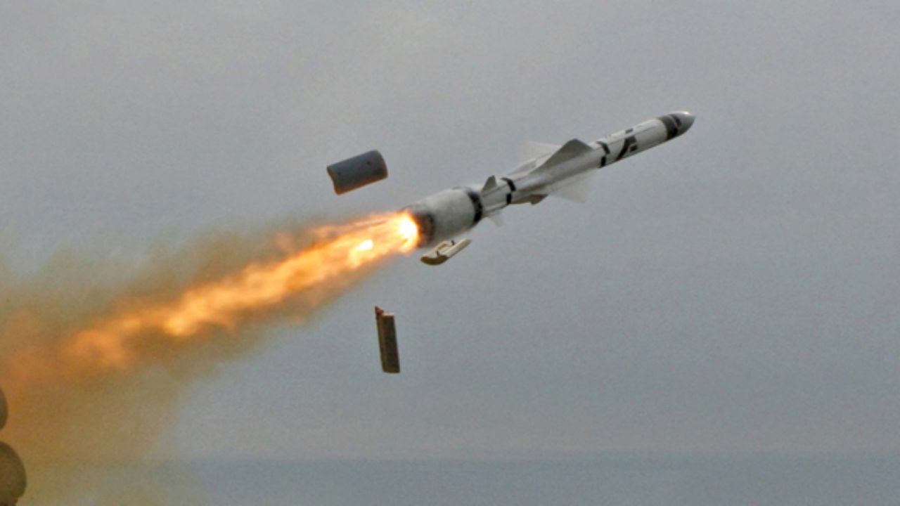 İran Devrim Muhafızları'ndan füze (Türkiye) açıklaması