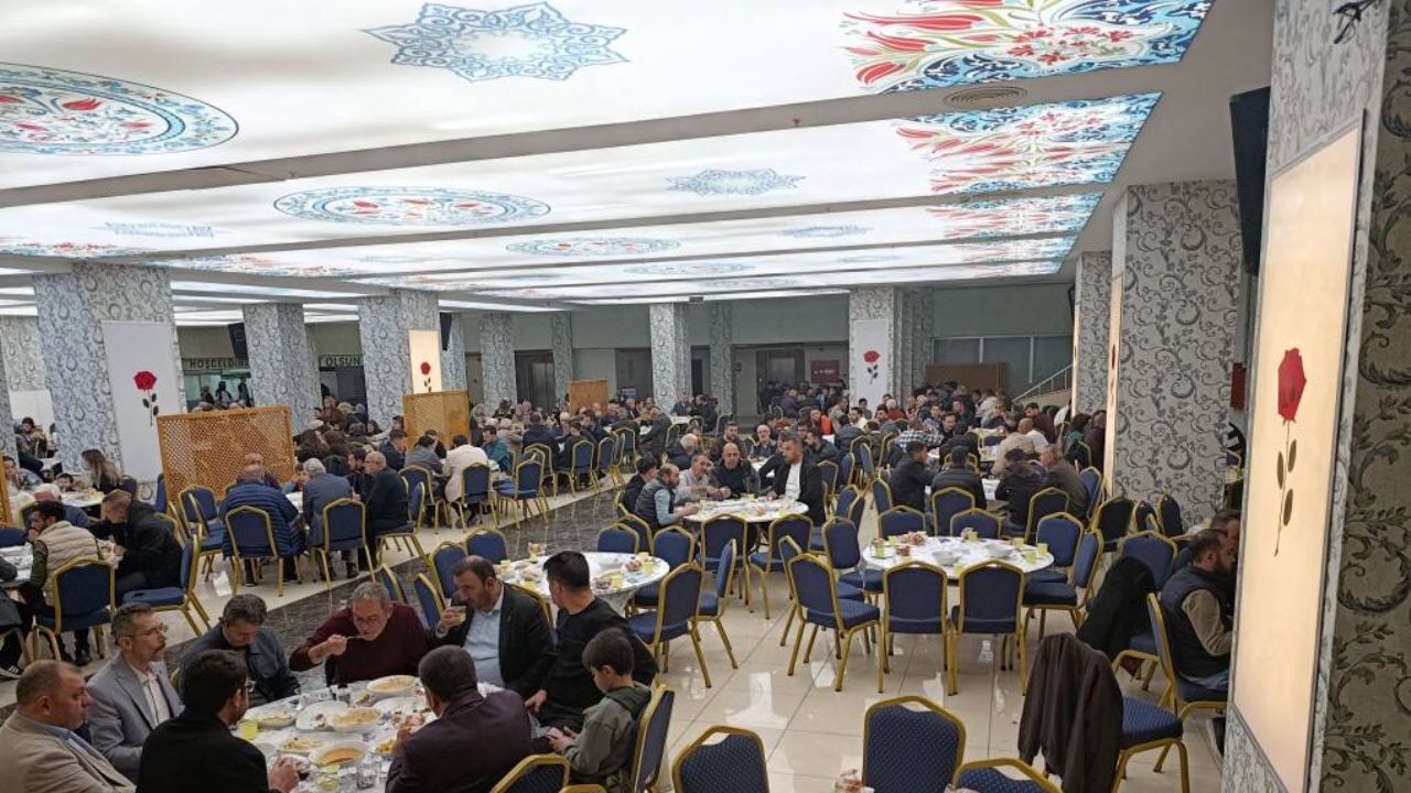 DMD Hastası Yiğit Elma İçin Anlamlı İftar Programı Düzenlendi