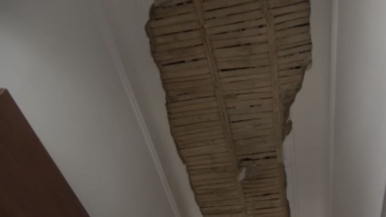 Hava saldırısında Sadabad Sarayı ağır hasar aldı!