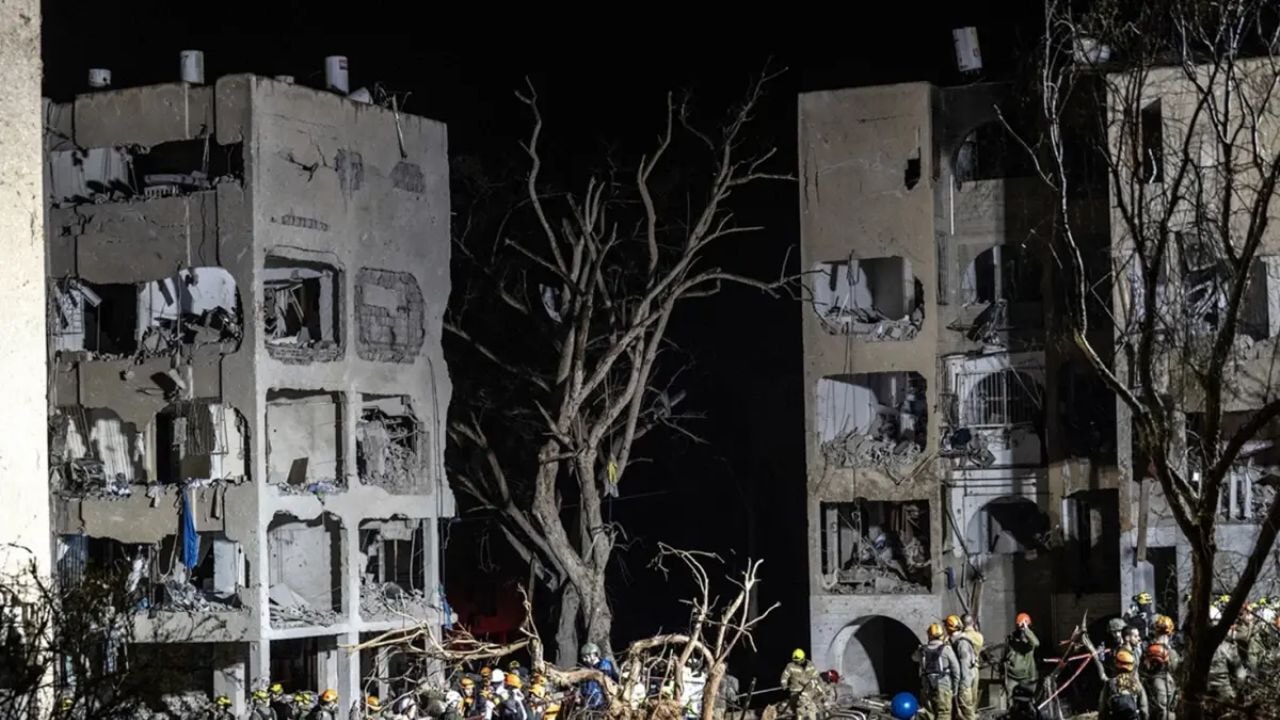 Timetürk yazarı Burhan Yazıcı kaleme aldı: 'Aman Allah'ım... İran'a inanamı yorum!!!'