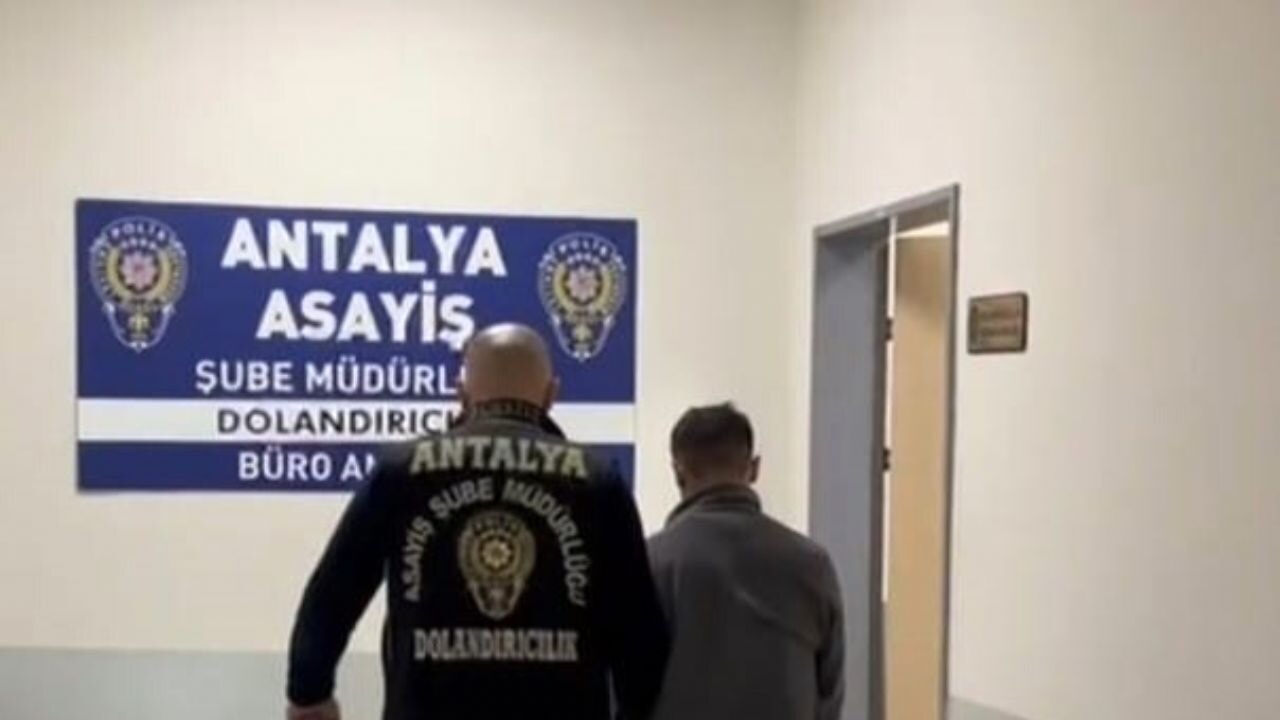 Kendisini MİT görevlisi olarak tanıtıp vatandaşı dolandırdı