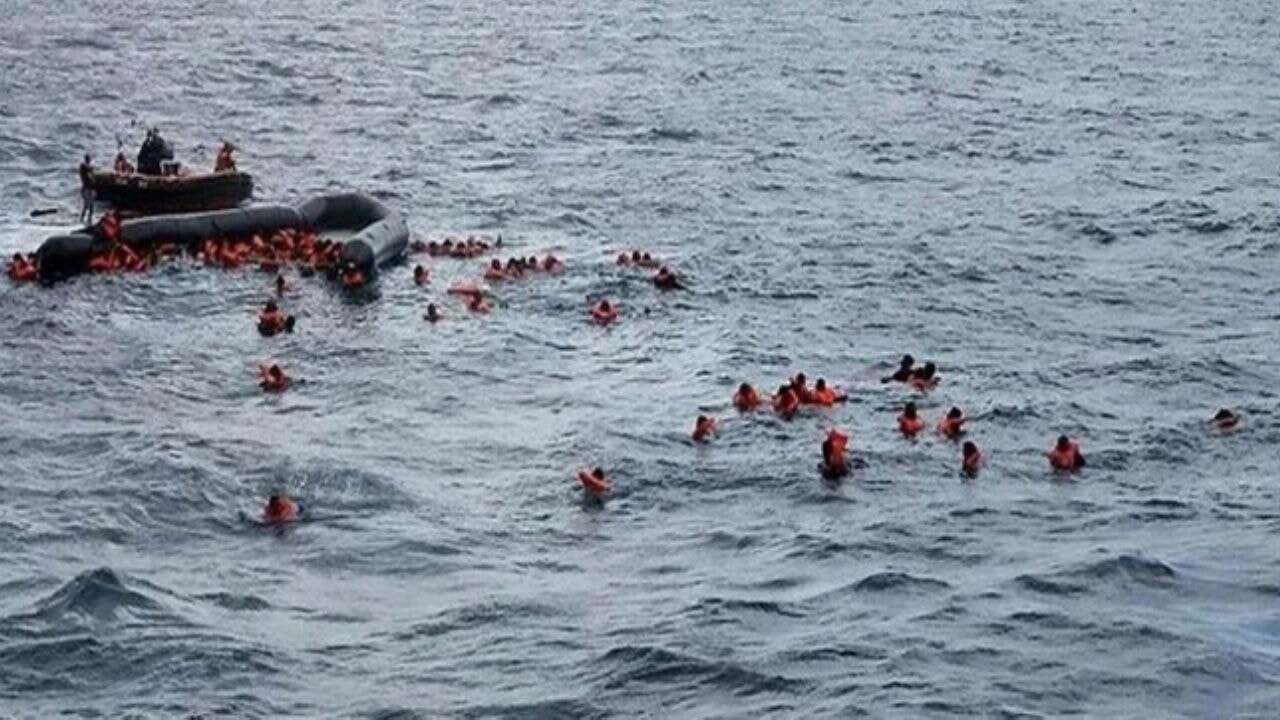 Yunanistan, ölen göçmenlerin cesetlerini denize attı