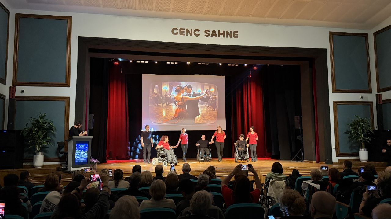 Kocaeli'de 'Engelsiz Sanat' büyüledi