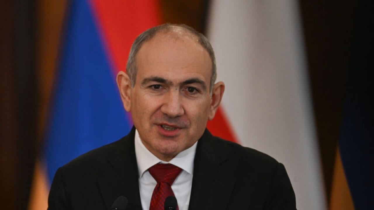 Ermenistan Başbakanı Paşinyan'a kilisede saldırı! İşte detaylar