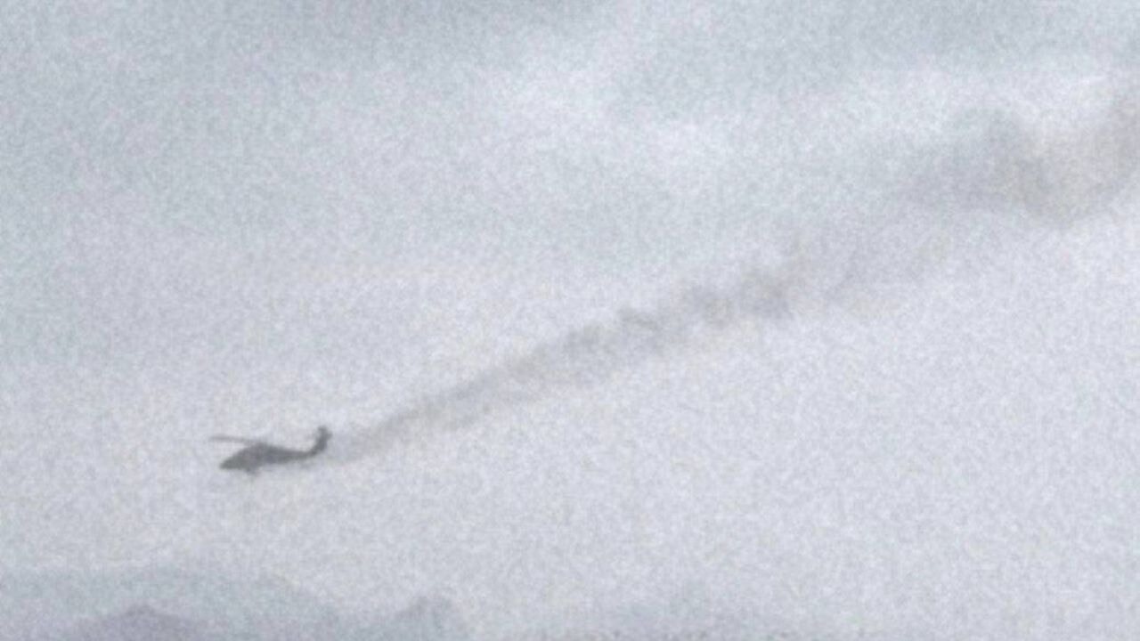 İran'da ABD'ye ait 2 helikopter vuruldu