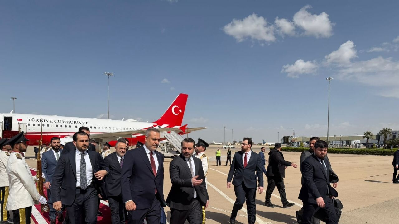 Bakan Fidan Suriye'de! Zelenskiy ve Şara ile üçlü zirve