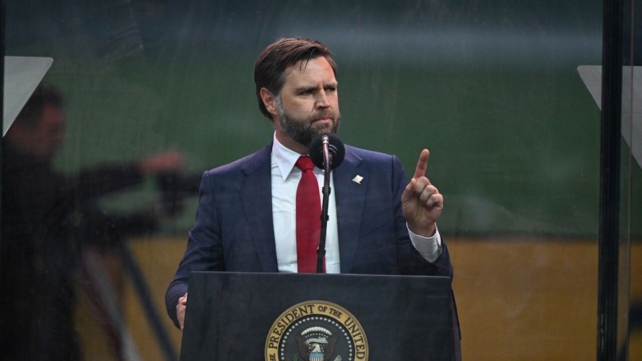 Trump'ın yardımcısı Vance'dan kritik İran açıklaması