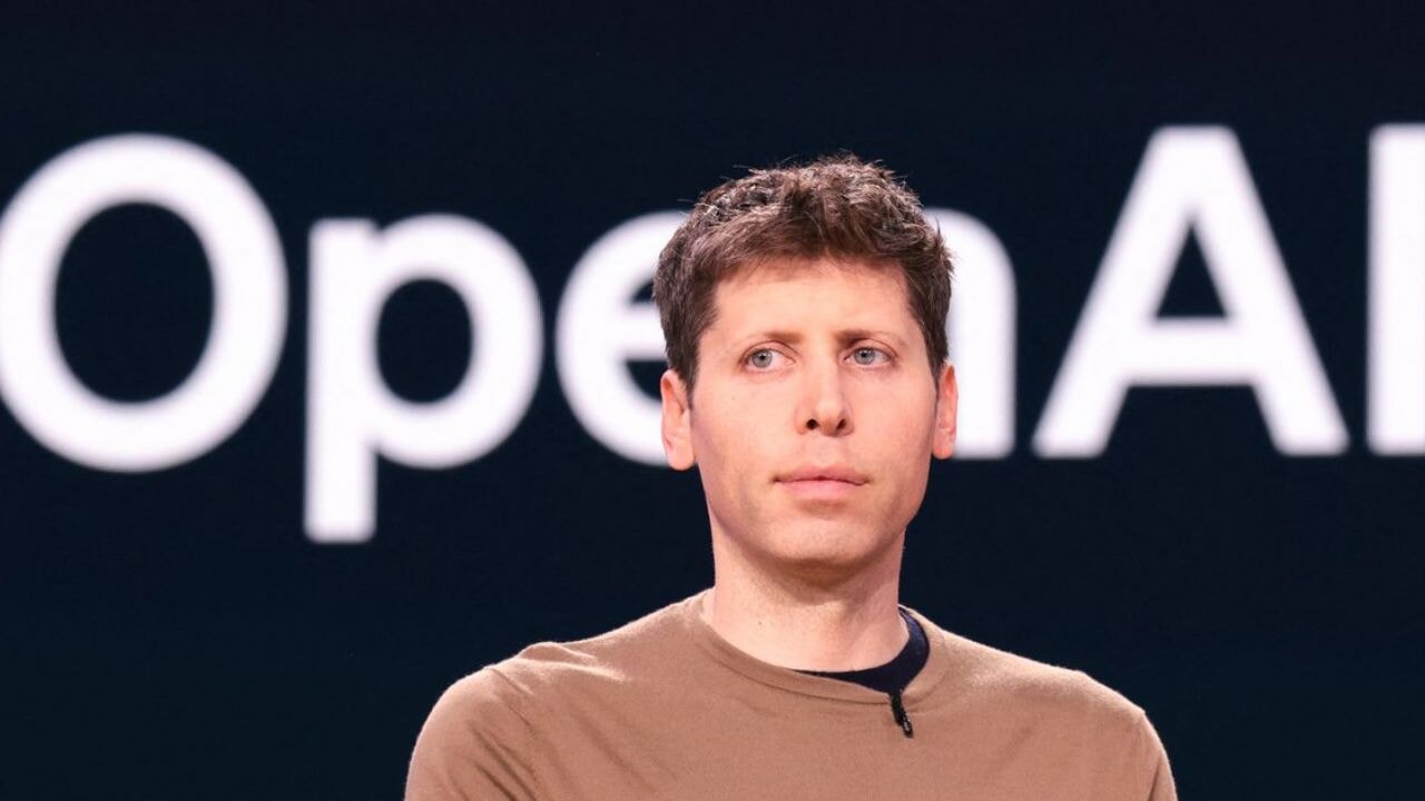 Pentagon'la anlaşma öfke çekti; Altman'ın evine saldırı