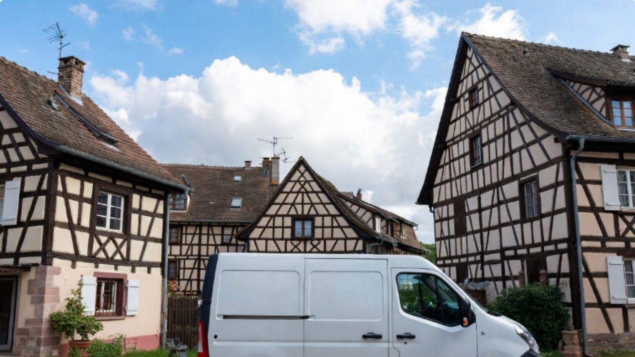 9 yaşındaki çocuk, iki yıl minibüste kilitli tutuldu