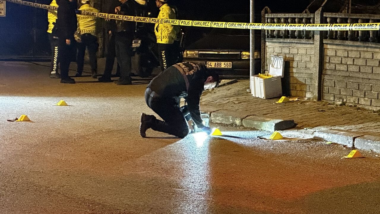 Polisle sokaklarda çatıştı, okul önünde vuruldu!