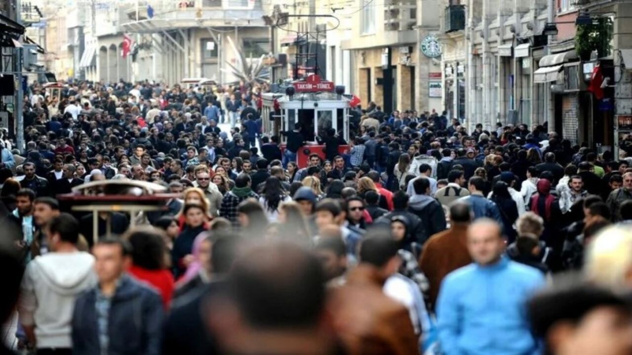 Timetürk yazarı Hatice Kübra Özbirinci kaleme aldı: 'Modern çağın tasarımı: Anomali insanlar'