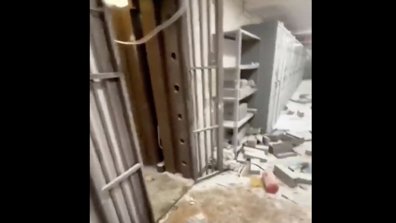 İtalya'da film gibi banka soygunu