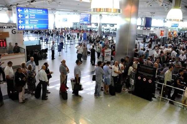 Almanya Türkiye'ye giden vatandaşlarını uyardı
