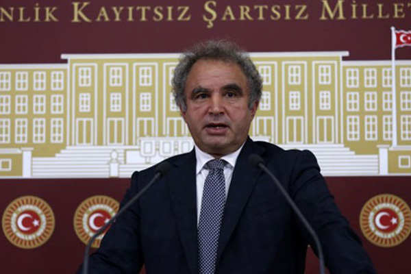 HDP'li vekil partisini eleştirdi