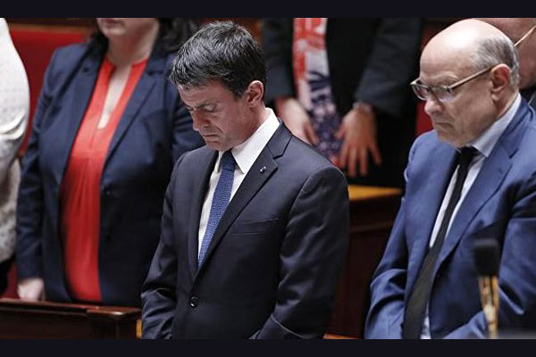 Fransa'da Türkiye için saygı duruşu