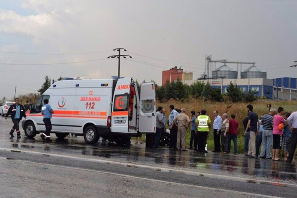 İşçi servisi devrildi: 16 yaralı
