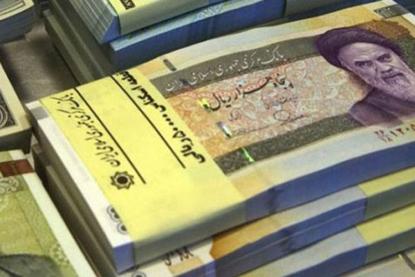 İran'da istifa depremi