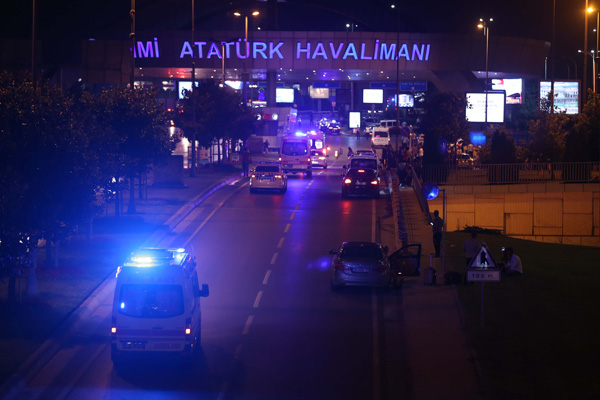 Atatürk Havalimanı saldırısıyla ilgili Başakşehir'de operasyon