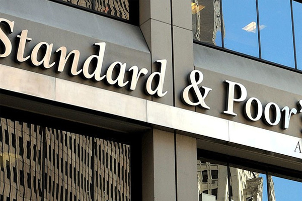 S&P'den ABD'ye de kırık not