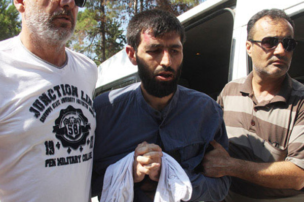 Adana'da 'canlı bomba' paniğine yol açan kişi tutuklandı