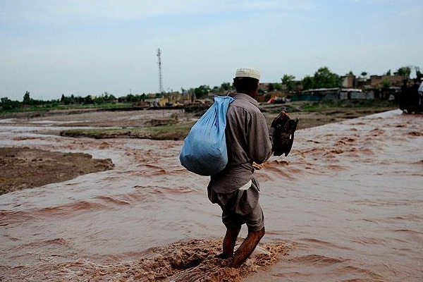 Muson yağmurları 30 can aldı